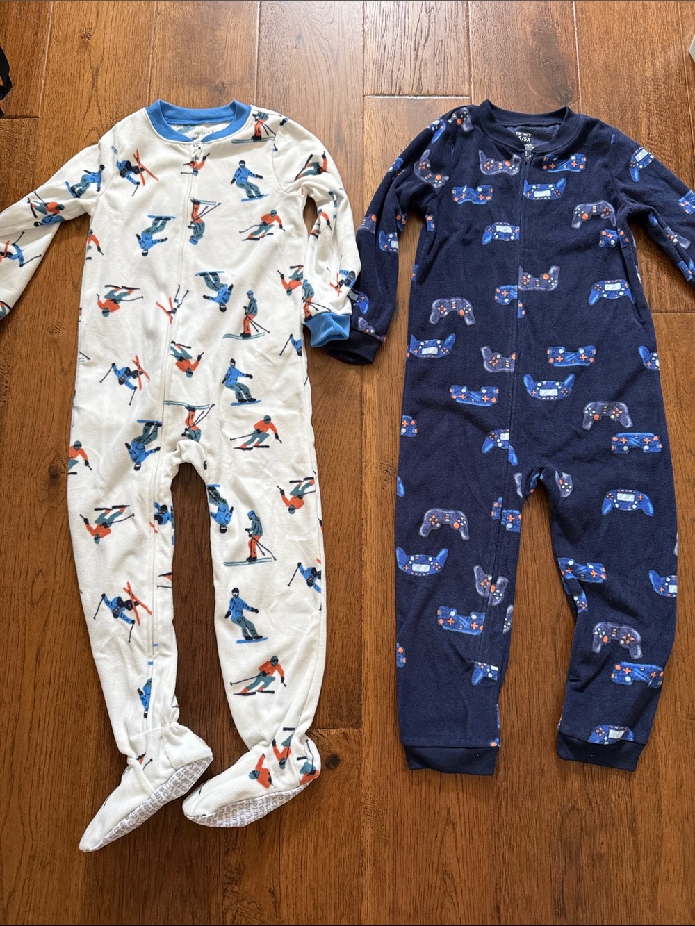 Kids One-Piece fleece Pajamas set. BNWOT